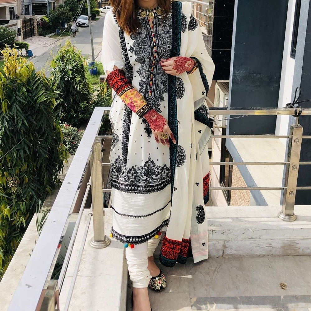 Elan White and Black Ethnic Dress - Picture 2 of 4